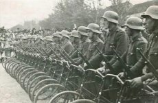 hungarian bicycle troops.jpg
