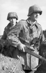 german-soldier-with-zf-41-scope-on-rifle.jpg